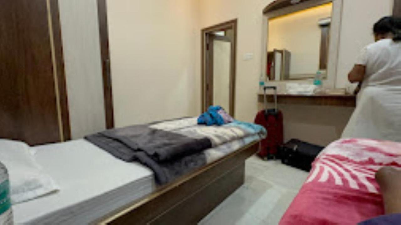 Hotel Mahayana Bodhgaya Bagian luar foto