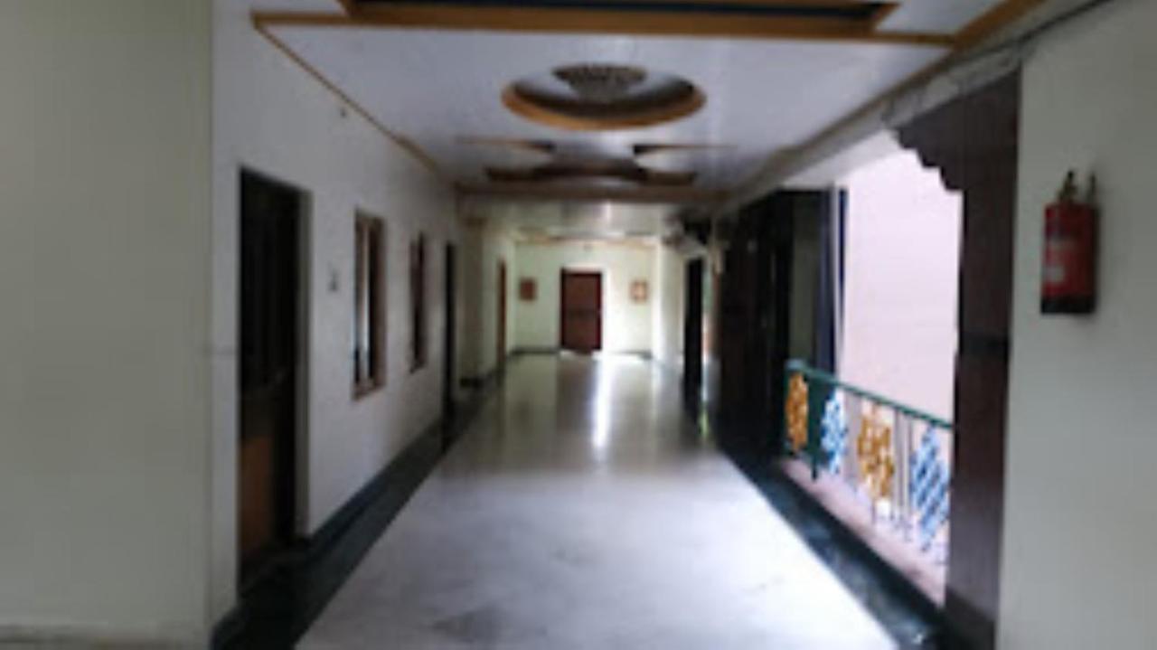 Hotel Mahayana Bodhgaya Bagian luar foto